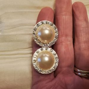 Cream colored pearl/rinestone clip button earrings